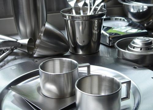 長期使用316不銹鋼餐具對(duì)人體有害嗎？